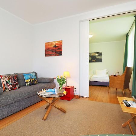 Kaiservillen Heringsdorf - Ferienwohnung Mit 1 Schlafzimmer Und Balkon D132 Bagian luar foto